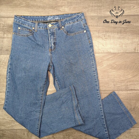 Bill Blass Stretch Bootcut Jeans Size 8 - Picture 1 of 6
